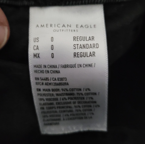 AMERICAN EAGLE | Mom Jean high waist destroyed distressed denim jeans - Picture 8 of 9